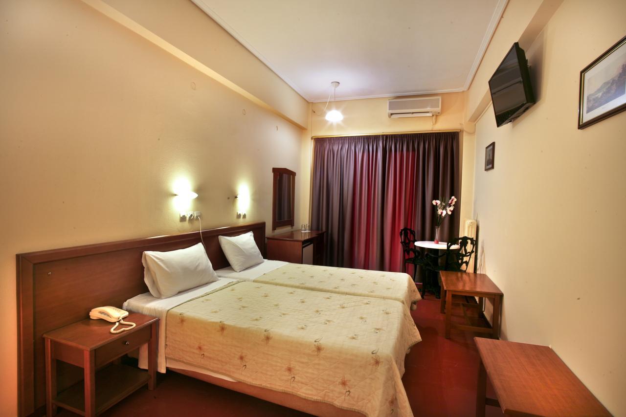 Hotel Bakos Loutráki Extérieur photo