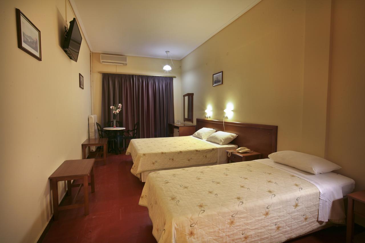 Hotel Bakos Loutráki Extérieur photo