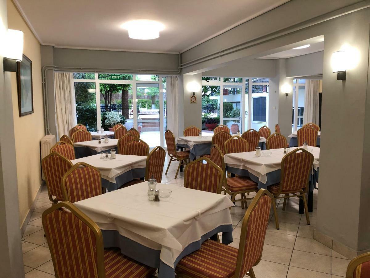 Hotel Bakos Loutráki Extérieur photo