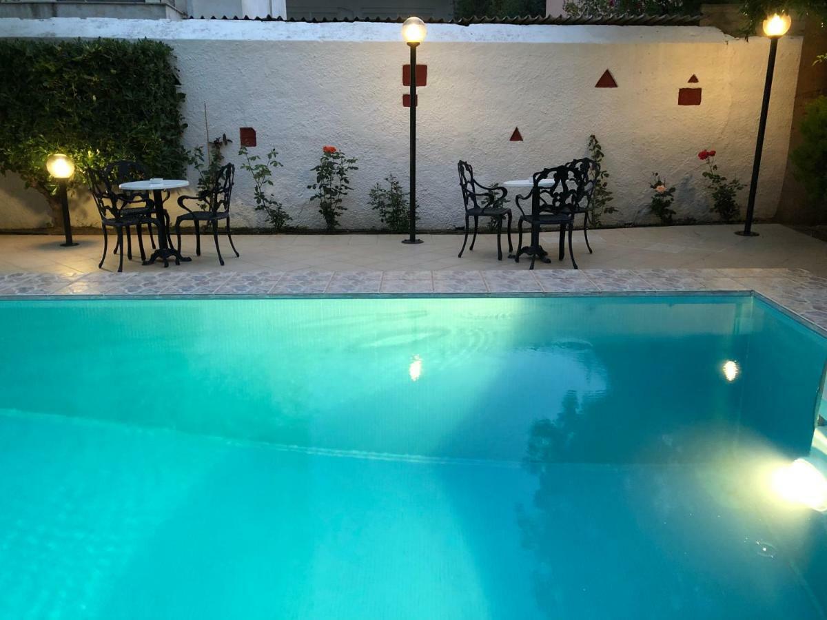 Hotel Bakos Loutráki Extérieur photo